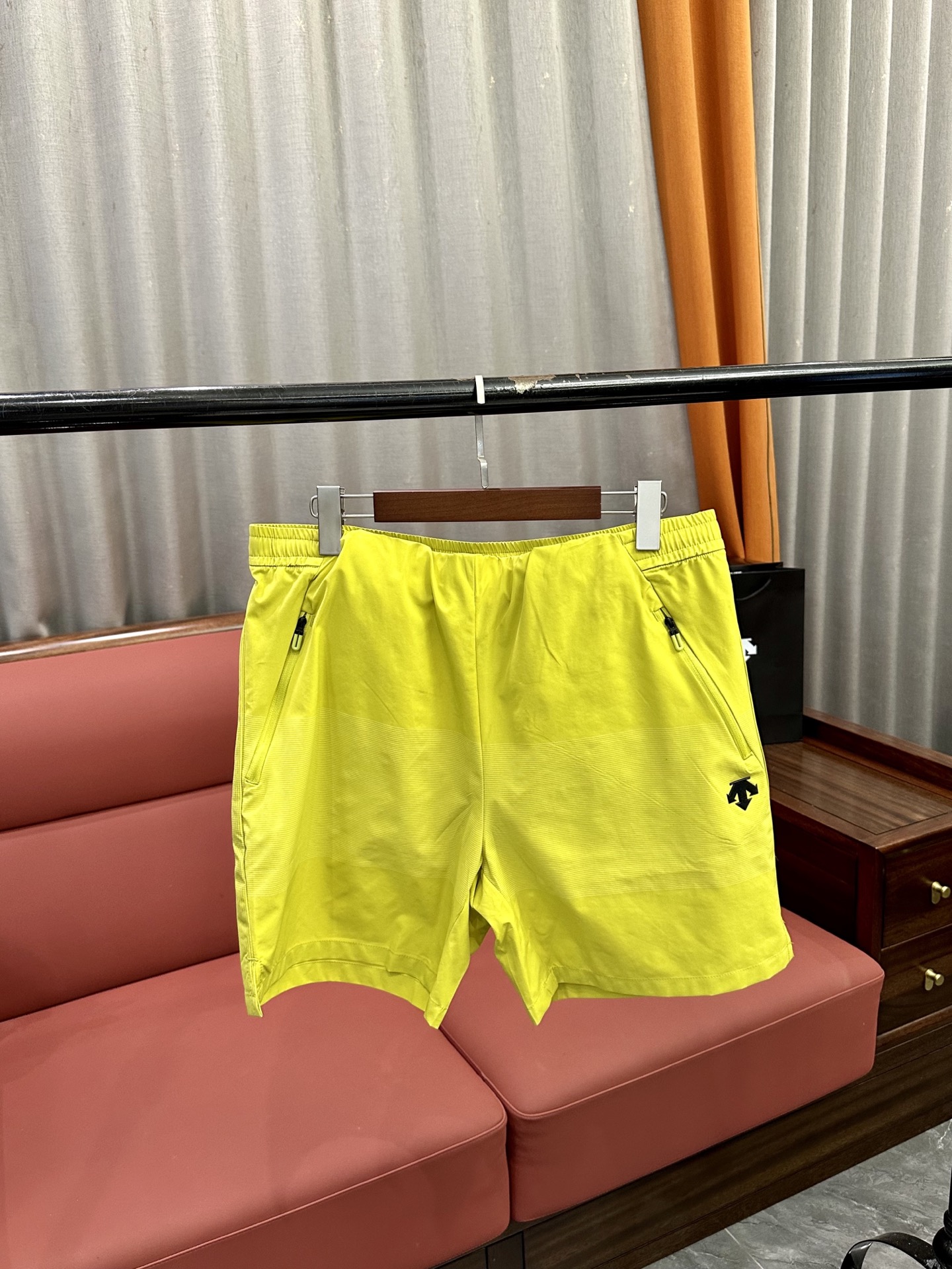 DESCENTE COATS model 01